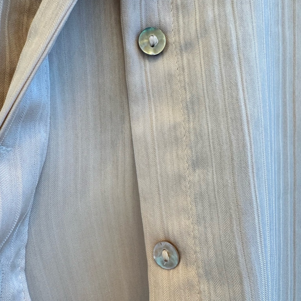 Express Blouse - Picture 5 of 5
